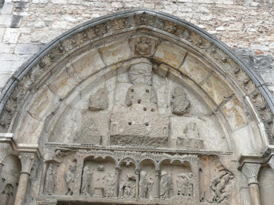 Portail de Saint-Taurin Photo
