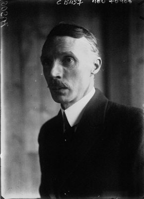 Henri Farman Photo