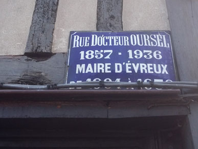 Plaque de la rue du Docteur-Oursel