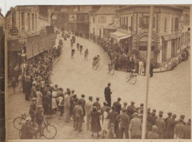 Le passage à Évreux Photo